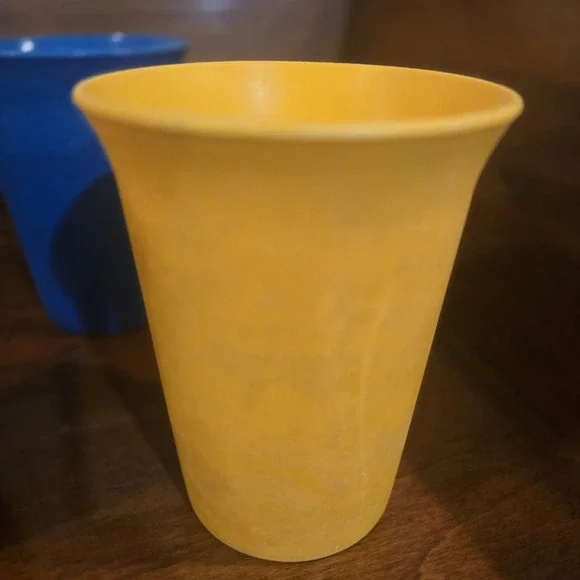 Vintage Tupperware Bell Tumblers Kids Cups Model 109 Blue Orange Yellow Lot 6 - Picture 6 of 16